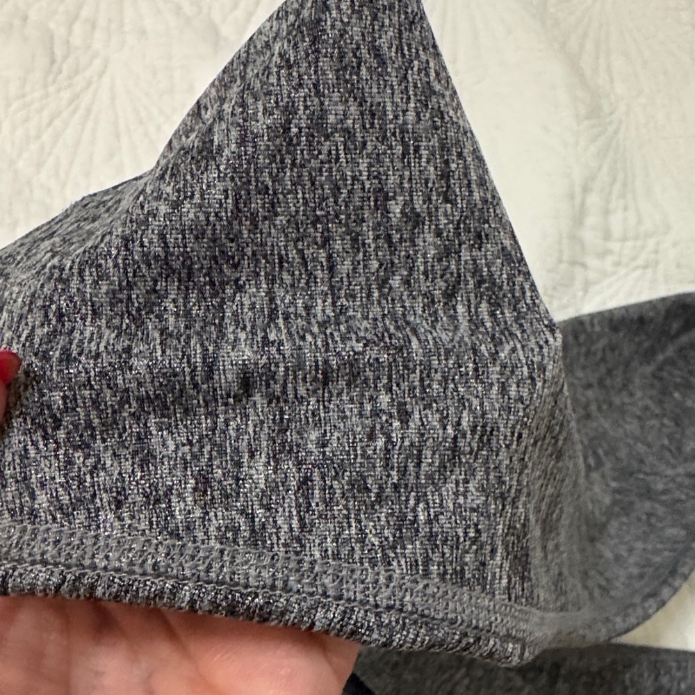 Beyond Yoga Dark heather Gray with shimmer Leggings - Picture 4 of 4